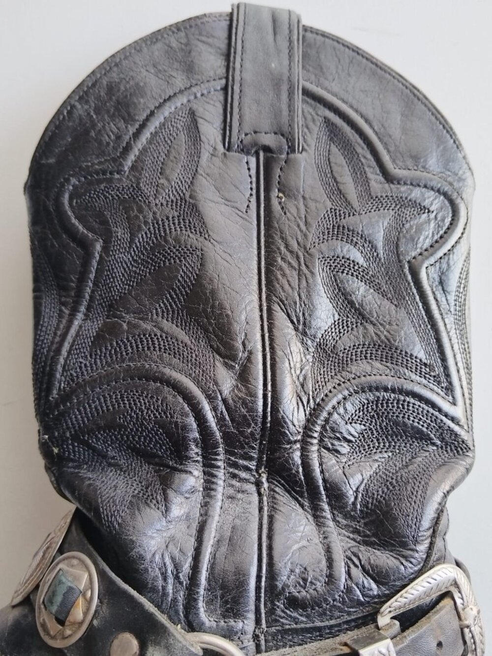 Classic Black Women's Western Cowboy Boots with Silver Toe Caps - Picture 6 of 15